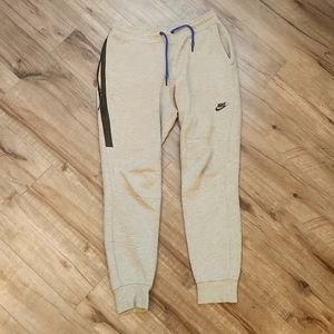 Nike trainer joggers